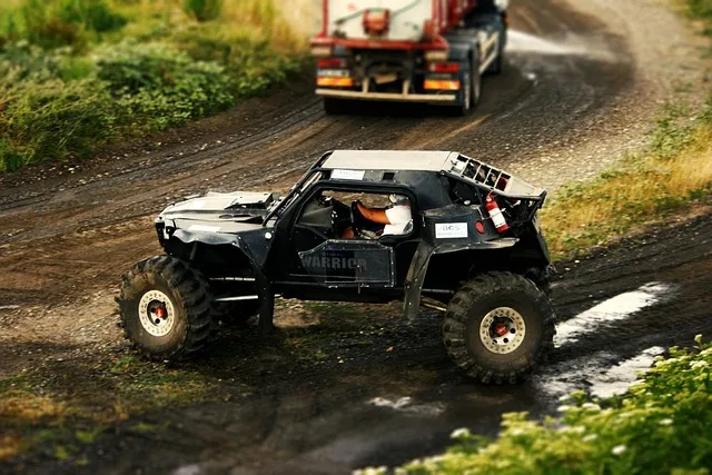 4x4-truck-640x480-5781595.jpeg